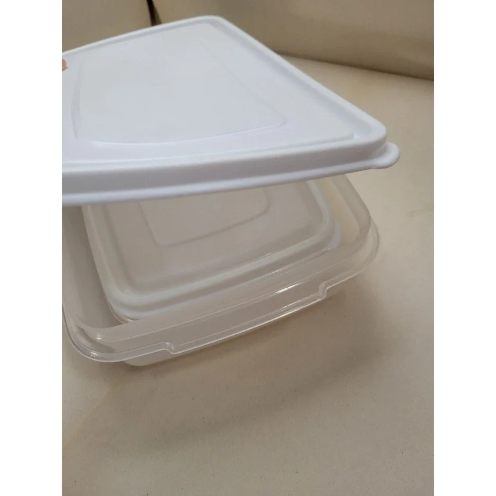 Rubbermaid Vintage Servin Saver 1 #6 Rectangle & 1 #5 Rectangle Container w Lids